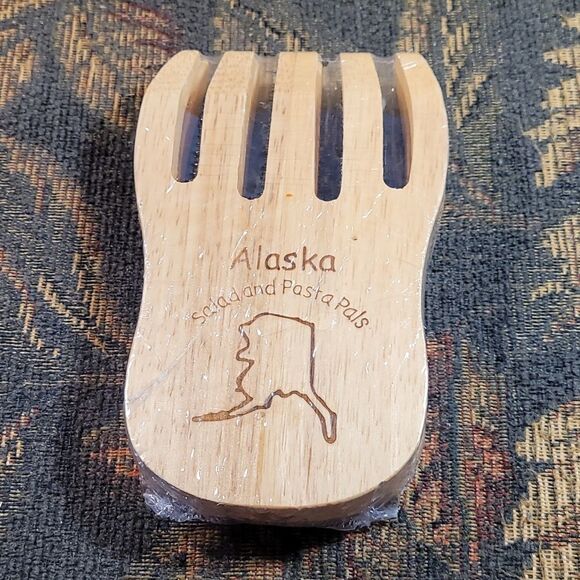 Alaska Tongass Salad and Pasta Pals- NIP - Picture 1 of 4